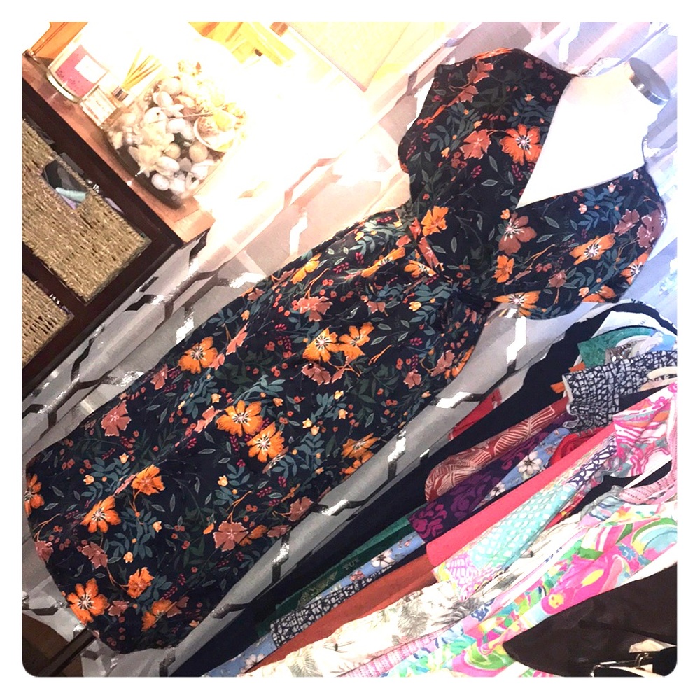 Zara Floral Wrap Dress - Picture 4 of 8